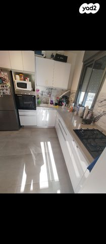 גג/ פנטהאוז, הגאון מוילנה 8, עמנואל, עמנואל