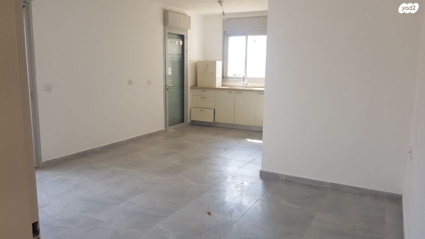 דירת גן, שדרות הרב עובדיה יוסף 8, אחיסמך, לוד