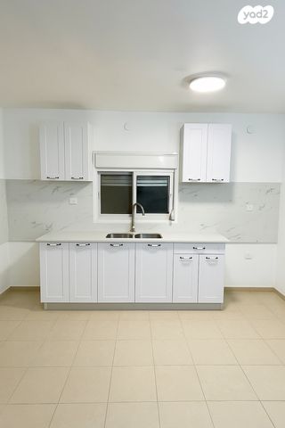 דירה, גיורא יוספטל 1, בן גוריון כנען, צפת