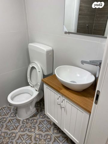 דירה, תל חי 14, הדר מרכז, חיפה