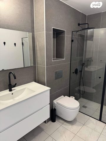 דירה, ישראל טל 5, מונטיפיורי, הרכבת, תל אביב יפו