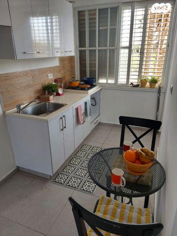 צבי בורנשטיין 318