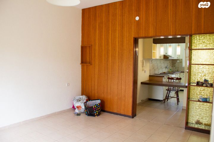 דירה, נחמיה 12, נווה שאנן, חיפה