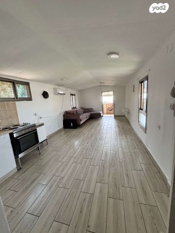 יחידת דיור, הגפן 1, עין יעקב, עין יעקב