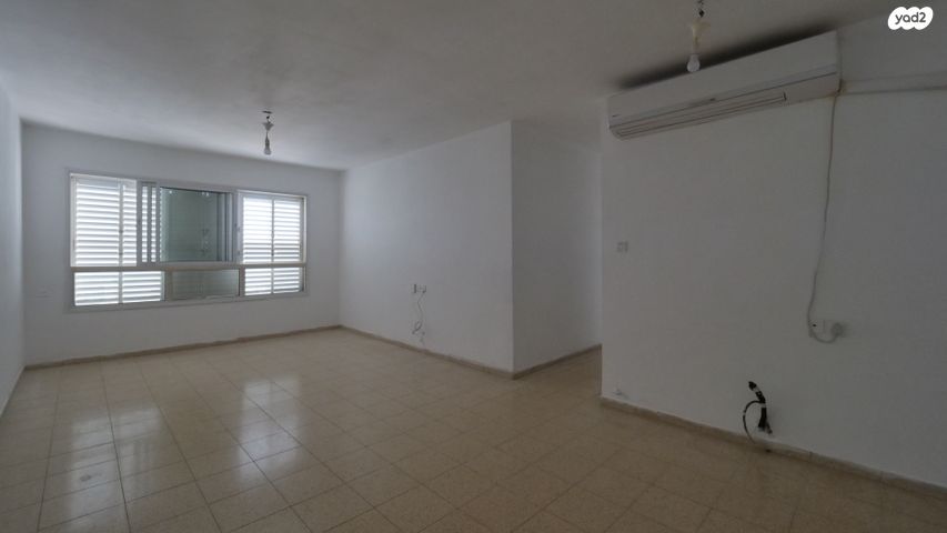 דירה, הרב יצחק בן חנן 20, נאות גנים, נתניה