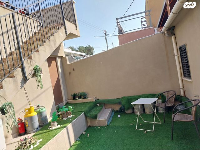 הרב עוזיאל 21