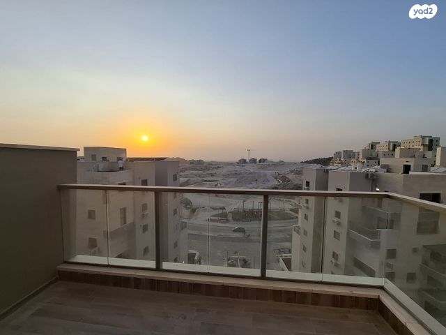 דירה, רב חלקיה בר טובי 21, נתיבות ישראל / רמת בית שמש ד-4, בית שמש