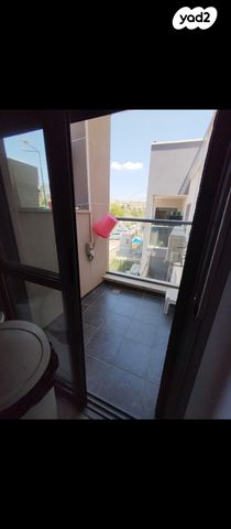 גג/ פנטהאוז, הגאון מוילנה 8, עמנואל, עמנואל