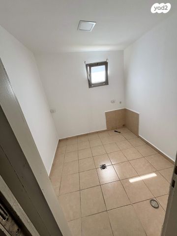 יחידת דיור, הגפן 1, עין יעקב, עין יעקב