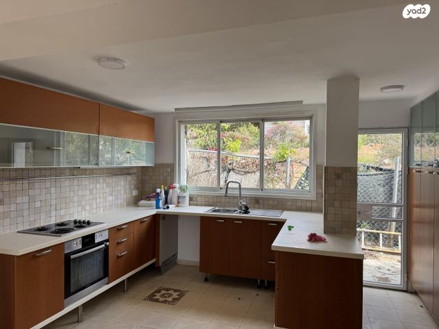 בית פרטי/ קוטג', סיני 7, הגבעה, אבן יהודה