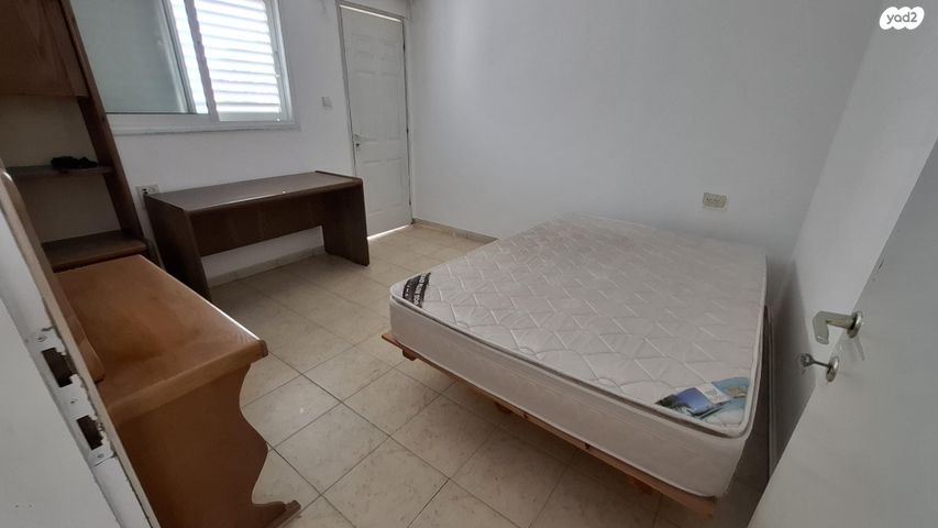 דירה, הראב"ע 10, נווה רם, שיכון מזרחי, רמת גן