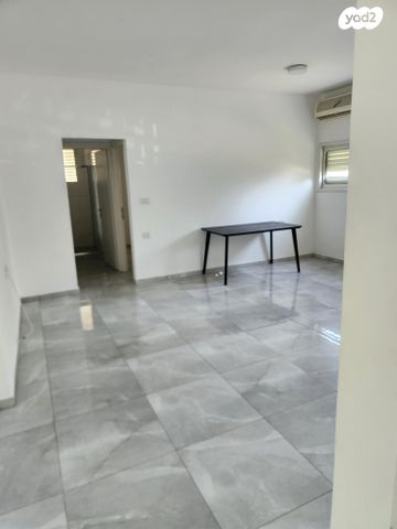 דירה, הנגב 2, מרכז העיר דרום, נתניה