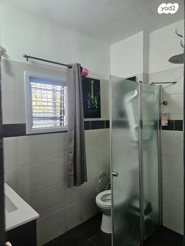 דירה, שדרות קוגל 26, גרין ועם, חולון