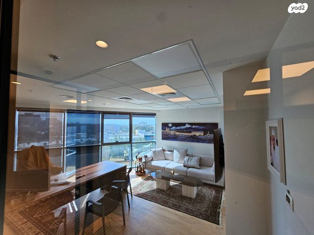 מדינת היהודים 85