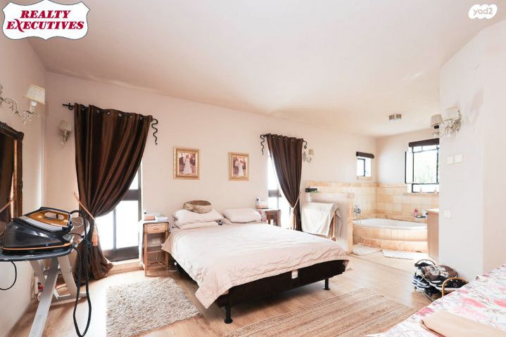 בית פרטי/ קוטג', הלוויים, הדר, הוד השרון