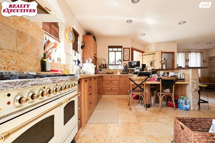 בית פרטי/ קוטג', הלוויים, הדר, הוד השרון