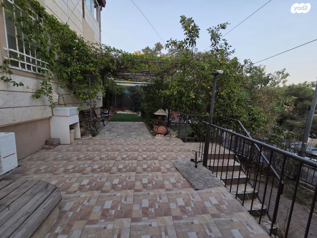 דירה, גבעת זאב