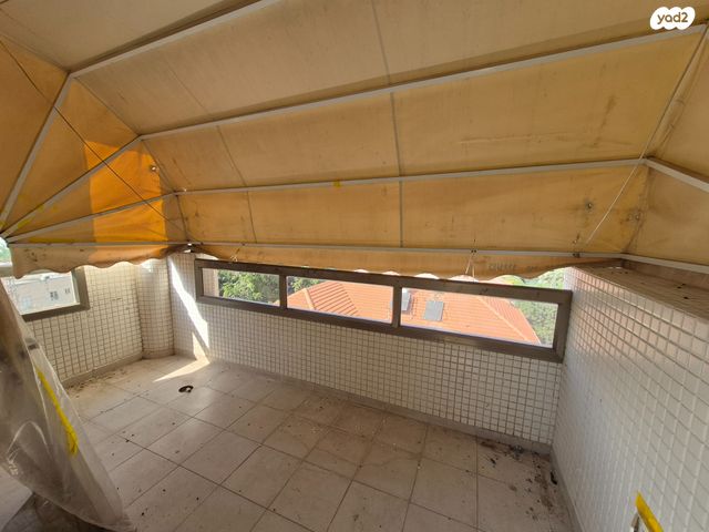 דירה, שעריים, רחובות