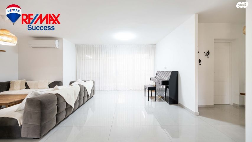 דו משפחתי, קהילת ניו יורק 31, נווה נוף, אקדמאים, לוד