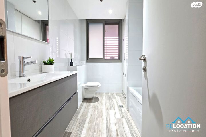 דירה, משכנות האומנים, קרית מוצקין