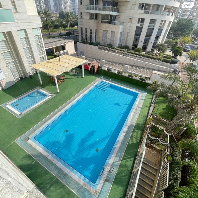 דירה, הגילה 3, נוף הטיילת, נתניה