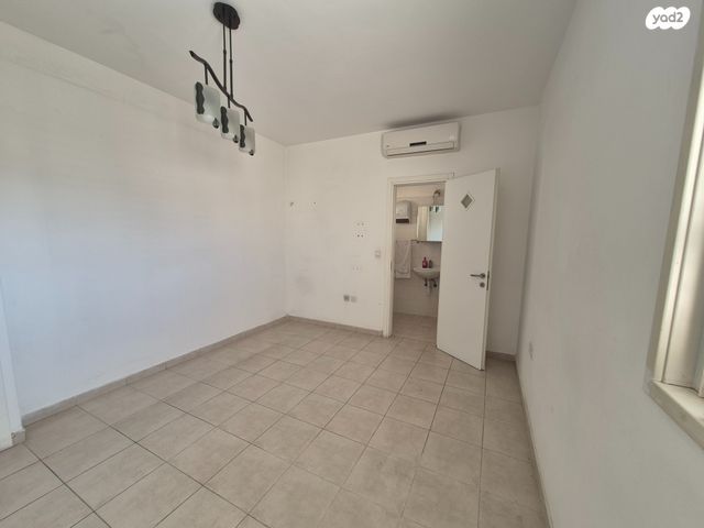 דירה, שעריים, רחובות