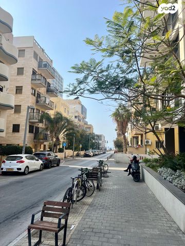 דירה, נחמיה 19, כרם התימנים, תל אביב יפו