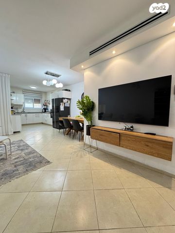 אריה צימוקי 2