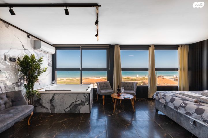 דירה, שדרות הנשיא טרומן 48, קרית חיים מערבית, חיפה