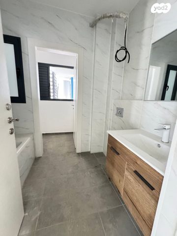 דירה, כרמי הנדיב, אחוזת רוטנר, קרית מלאכי