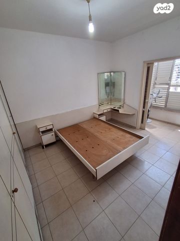 דירה, רימון 2, לב העיר, בת ים