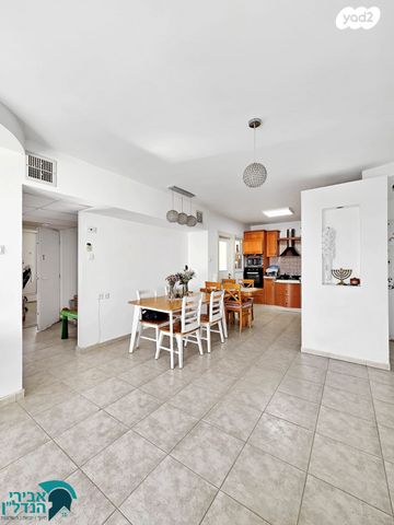 דירה, דוד ניב 7, נווה זאב, נאות אילן, באר שבע