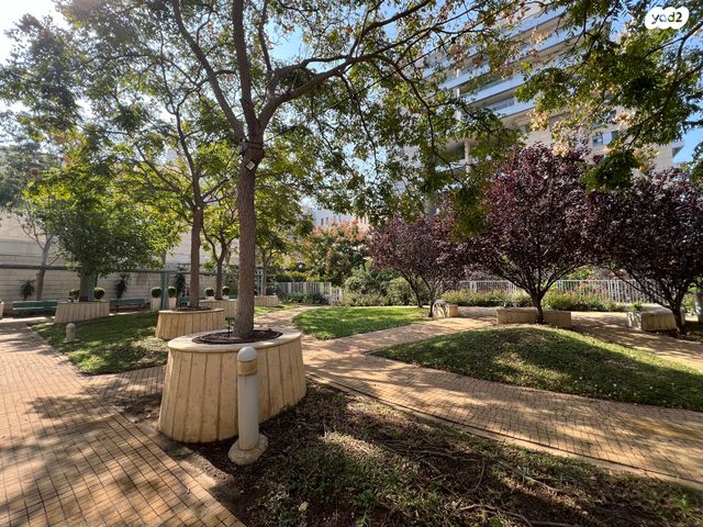 דירה, שמעון בן צבי 4, שטח 9, גבעתיים