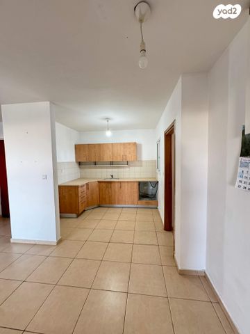 דירה, בן גוריון, אשקלון