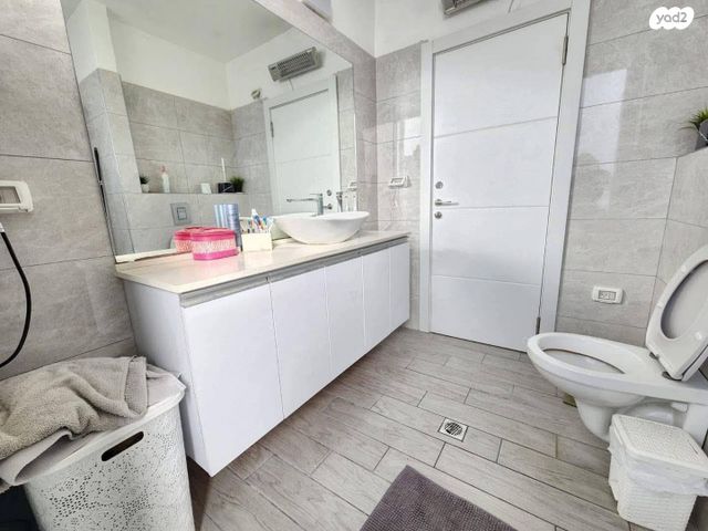 דירה, מצפה נבו, מצפה נבו, מעלה אדומים