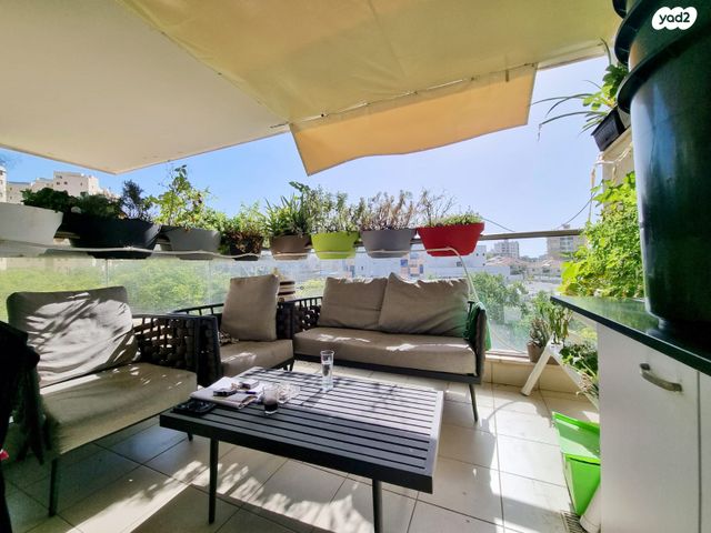 דירה, נעמי שמר, קרית אילון, חולון