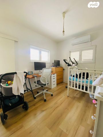 דירה, גנסין, גבעת הרמבם, גבעתיים