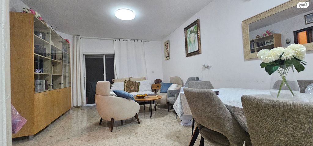 דירת גן, החלוץ, טרומפלדור, נהריה