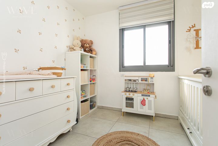 דירה, הגל, החותרים, טירת כרמל