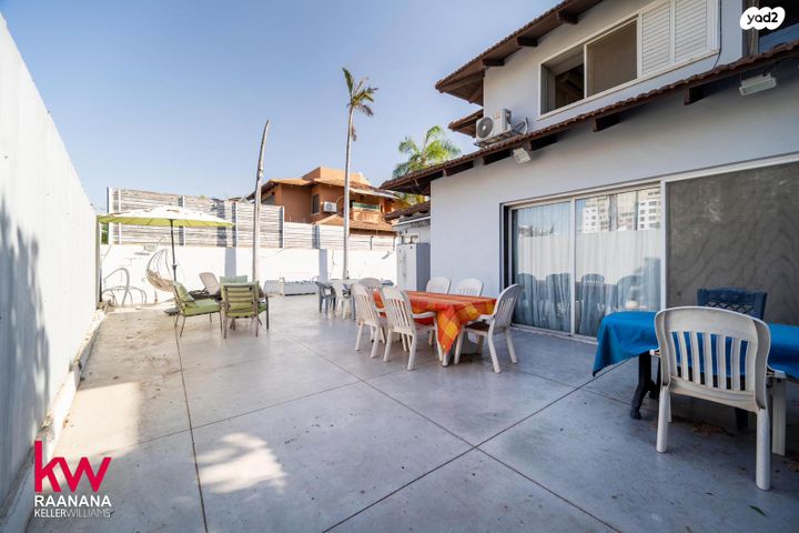 בית פרטי/ קוטג', רעננה