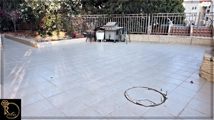 דירת גן, החרסית, נופי סלע, מעלה אדומים