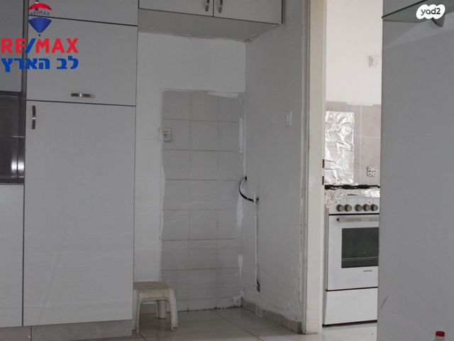 דירה, רבן יוחנן בן זכאי, אלעד, אלעד