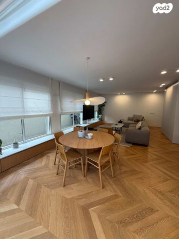 בית פרטי/ קוטג', כצנלסון, שבענה, אזור