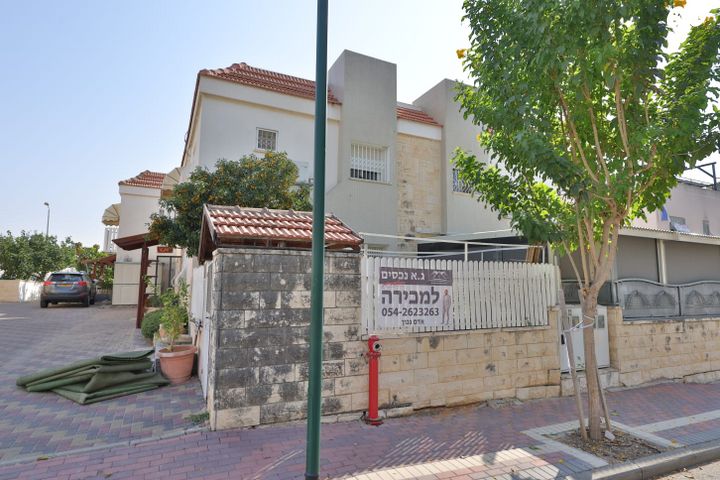 דו משפחתי, בעל שם טוב 76, מרכז העיר, קרית אתא