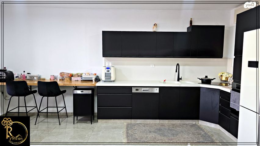 דו משפחתי, נופי הסלע, נופי סלע, מעלה אדומים