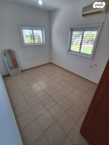 דירה, רימון 2, לב העיר, בת ים