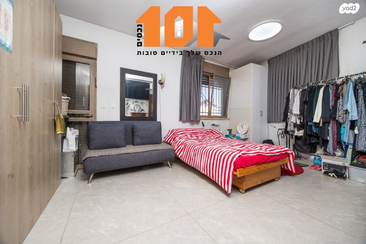 דו משפחתי, הר שמואל, גבעת זאב