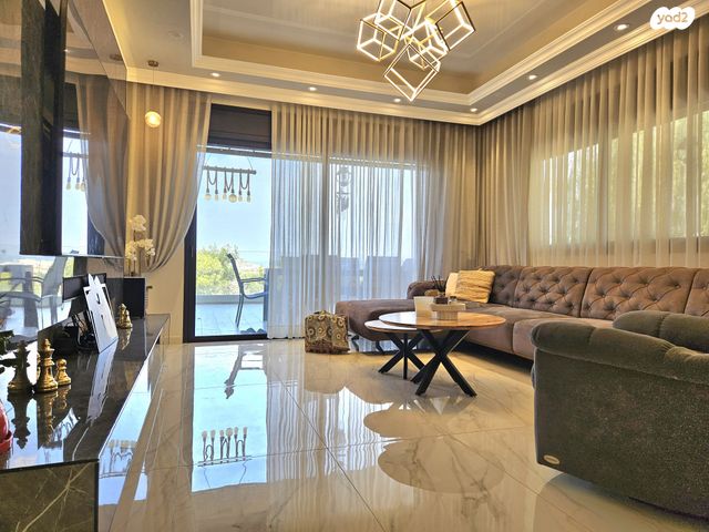 בית פרטי/ קוטג', כפר ורדים