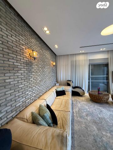 גג/ פנטהאוז, מקס נורדאו, רובע א', אשדוד