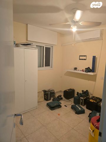 דו משפחתי, אופקים